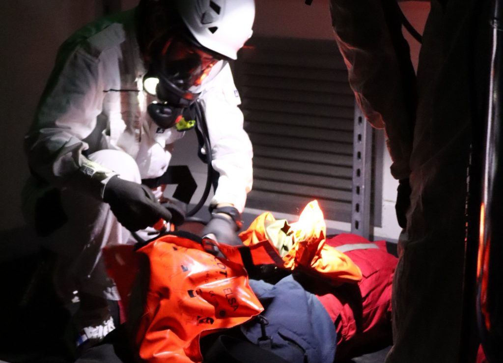 Enclosed space delegates following STCW regulation