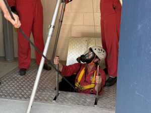 Delegate starting enclosed space entry via hatch
